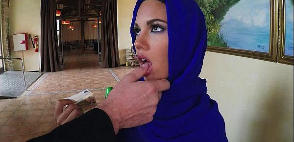 Arab Cleaning Lady Slowy Sucks Cock